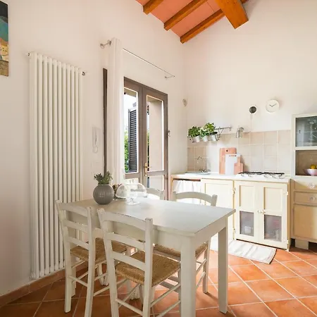 Casina Di Dario - Pet Friendly Contignano